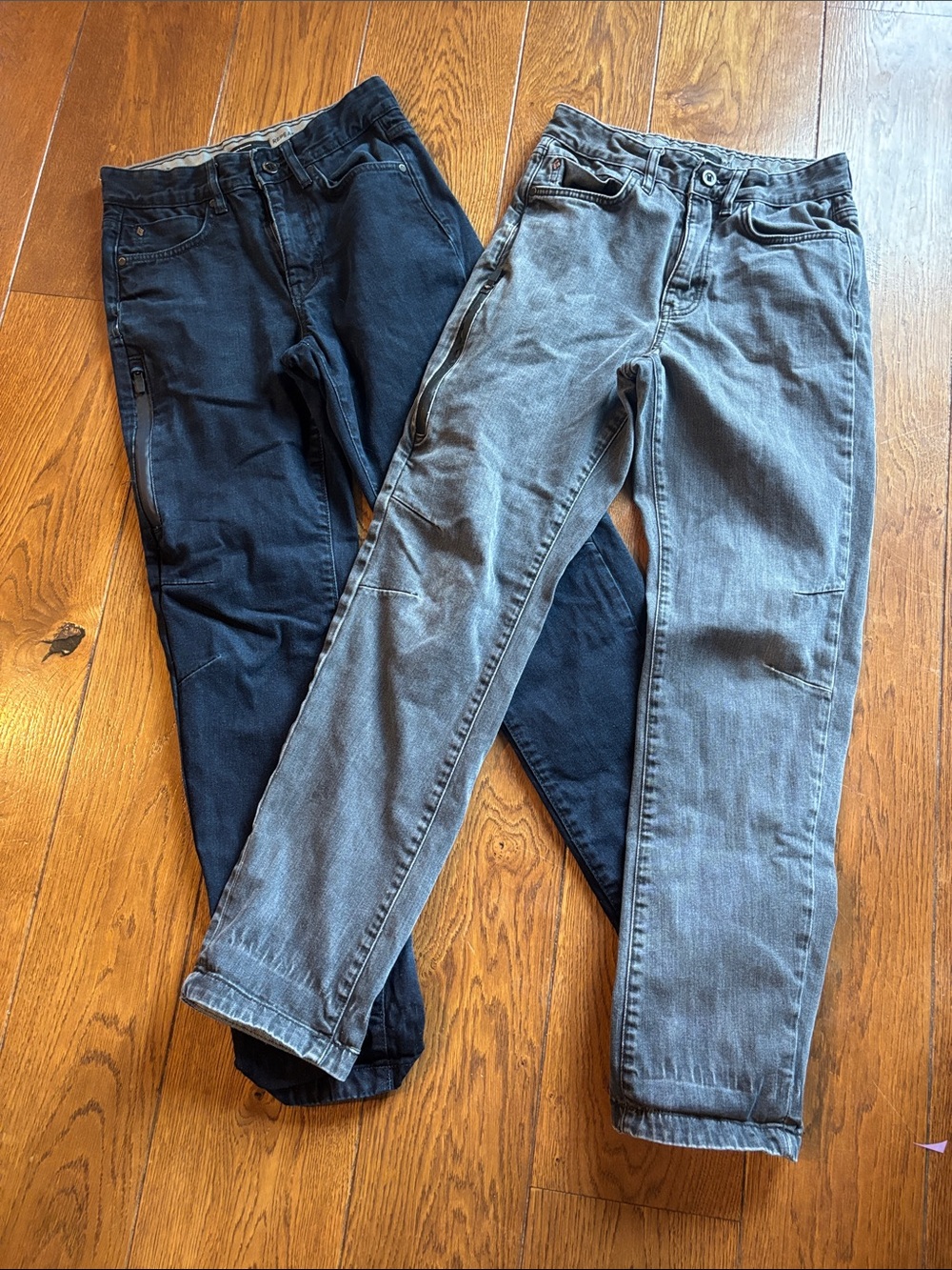Black Diamond Slim Straight Jeans in Dark Blue and Gray, climbing Jeans